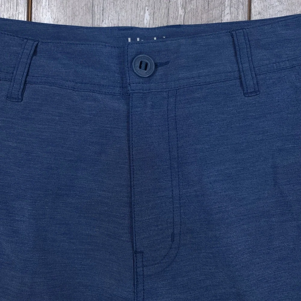 Huk Performance Fishing Shorts Men Size 34 Blue Heathered Stretch Hybrid Pockets - Picture 4 of 7